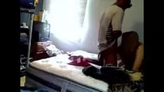 Jouer Caméra secrète adolescente précieuse brassée à la maison grosse chambre blackcock baisée