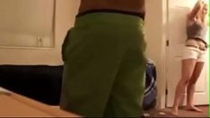 Abspielen Schlampe mit großen Titten, echte Nummer, hausgemachtes Sexvideo aufgelegt