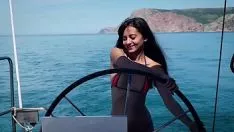 Jouer Shrima malati fast kitty-cat est baisée sévèrement par son beau salopette-marie electric corda
