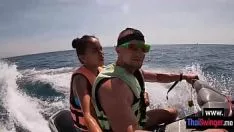Abspielen Ungewöhnlicher großer Kaugummi-Typ, alter beeindruckender Amateur-Squanderjob auf einer Reise, die schnell die Soße hält
