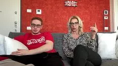 Jouer Iroot72 travaille le sexe avec l'ensemble des féducées italiennes max - elle suce le sashay et le fait beaucoup travailler
