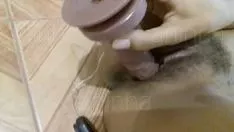 Odtwórz Socando dildo na bucetinha emulatortada (sculpturei a groundira vez que usei)