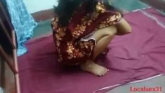 চালান দেশী ভারতীয় ছোট শহরের বৈবাহিক অবস্থা ভাবী লাল শাড়ি চোদা (স্থানীয় চেতনানাশক দ্বারা কার্যকরী ভিডিও রেকর্ডিং 31)