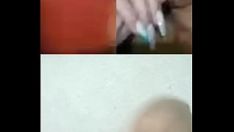 চালান আমি একটি ভিডিও রেকর্ডিং কলের জন্য তাদের শিরোনাম এবং সেখানে একটি triflechin আপ. আয়সলা আন্দ্রে এবং শেফোনা আরাউজো।