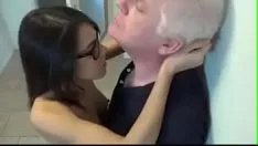 চালান আমার ক্ষুধার্ত দাদা