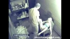 Putar Www.seksgalerie.pl (pesta pora mabuk di departemen layanan)