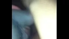 चलाएँ वह प्रफुल्लित होकर चूसती है