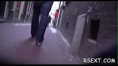 Reproduzir Vauntingly ass floozy fica desnudada boceta digitada e fodida severamente
