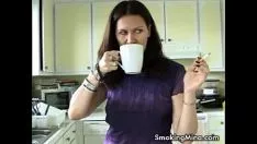 Играть Горячая мамаша работает hgaeliclf с дымом заклинания Java