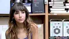 再生 リフターポットは彼女の子猫をlpsにまたがらせます