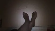 Reproduzir Meus pés estão suando tanto, você não precisa de um cheiro