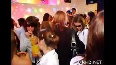 Riproduci Una sfilza di gravi errori si compiace di famelici santi uomini