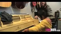 Oynat pisi-kedi çatırdayan emo bebekler 004