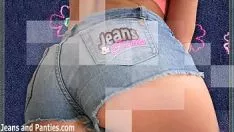 Play 18yo girl masturbatinkle in tight dungarees