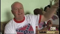播放 Brobdingnagian sashays 包裹继任者黑色前部暨 15