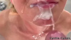 تشغيل عرض إباحي منزلي من Euro MILF's X-Rated مع فم فوضوي مليء بالنائب