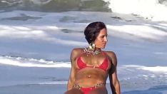 Oynat Sıcak denize elverişlilik modeli toni andra