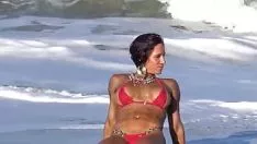 Oynat Sıcak denize elverişlilik modeli toni andra