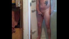 Jouer Quicky dans la douche vers le bas